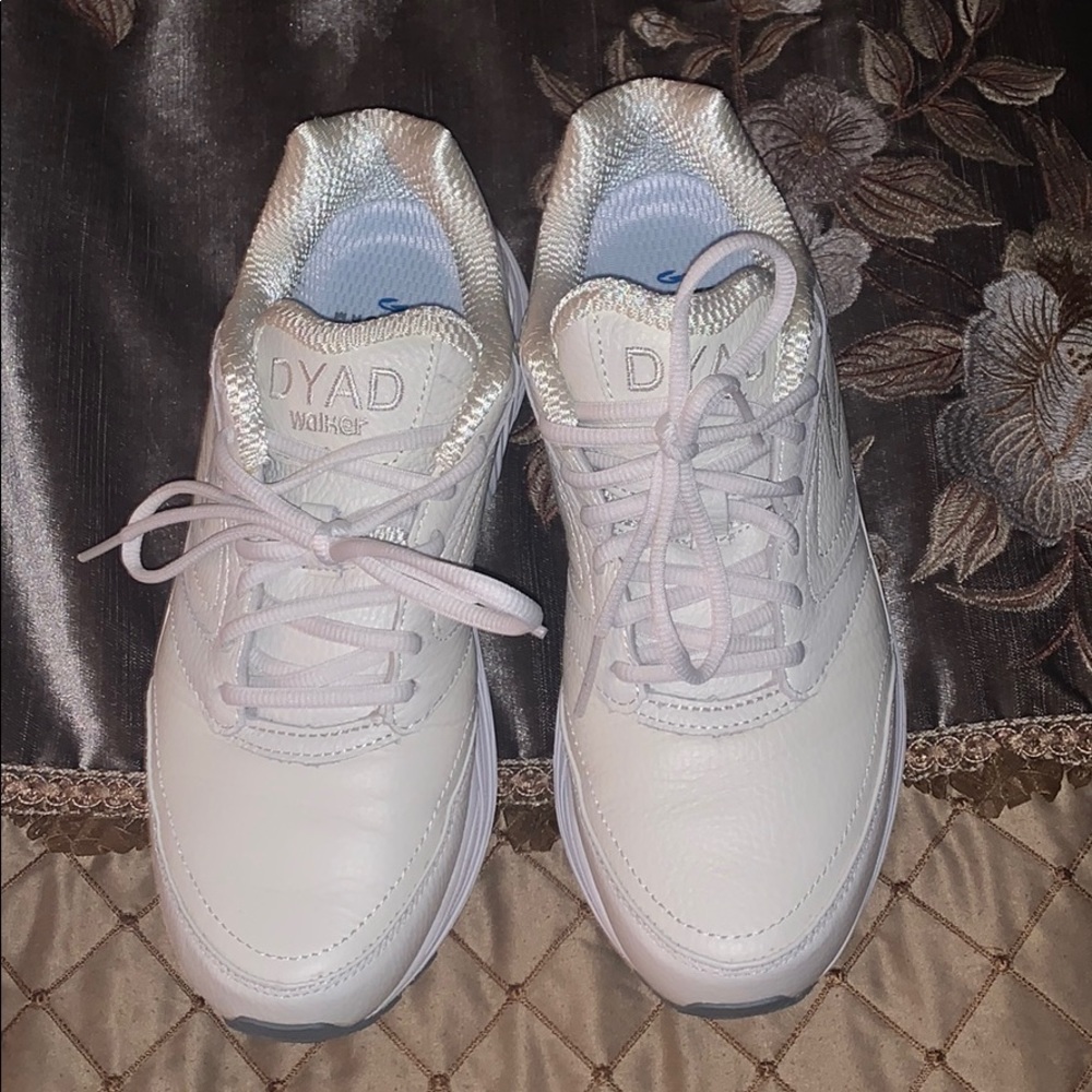 Brooks sneakers
